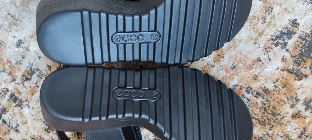 Босоножки женские ecco