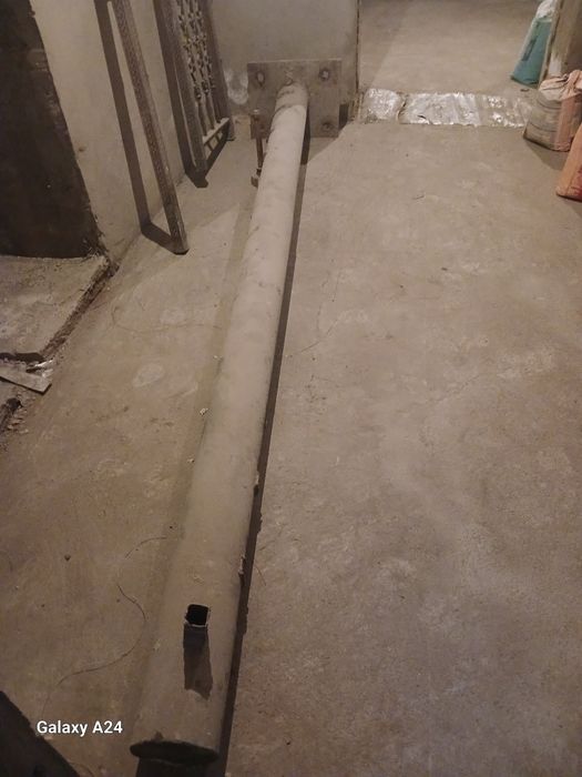 Продам стойку от лестницы труба