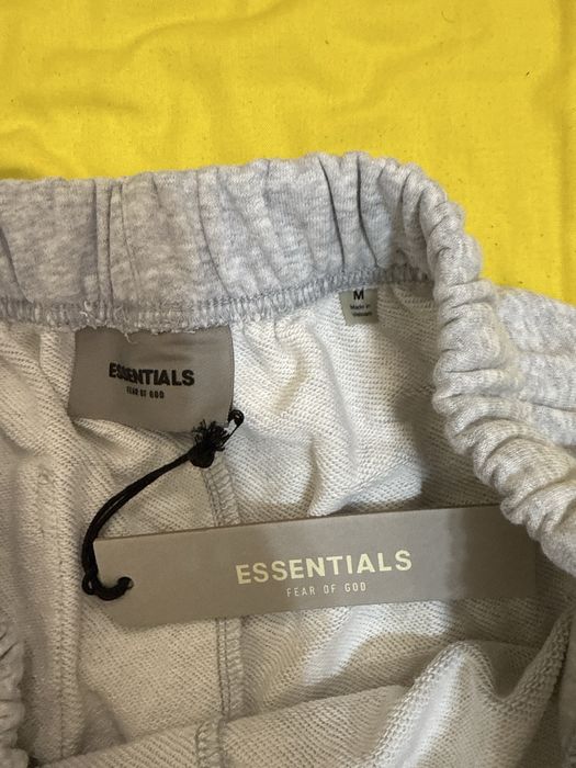 Essentials къси гащи