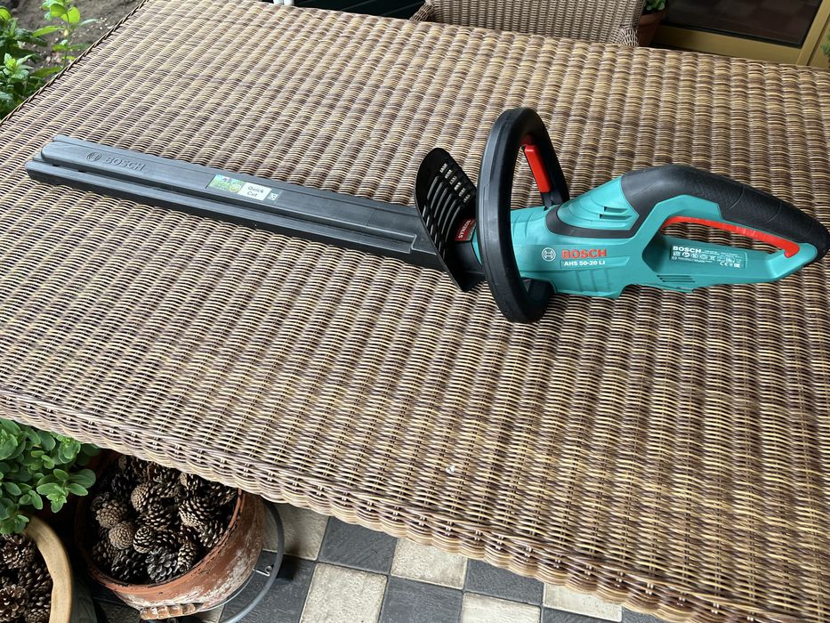 Bosch AHS 50-20 Li - храсторез