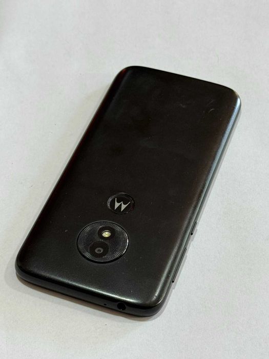 Мобилен телефон Motorola E5 play