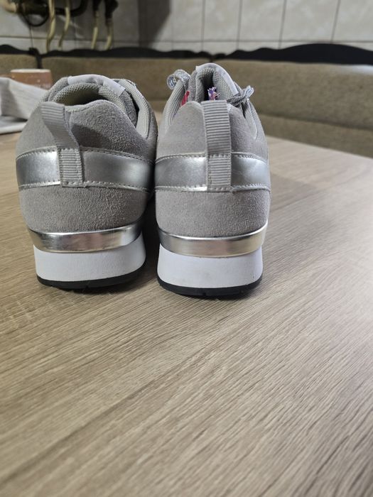 Adidasi barbara baker dama