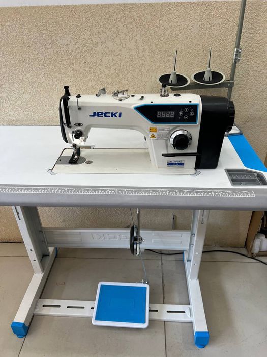 Jeski tikuv mashinkalari