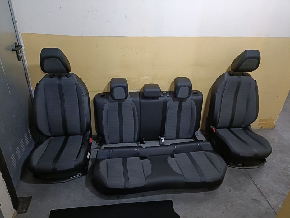 Bancheta Peugeot 208