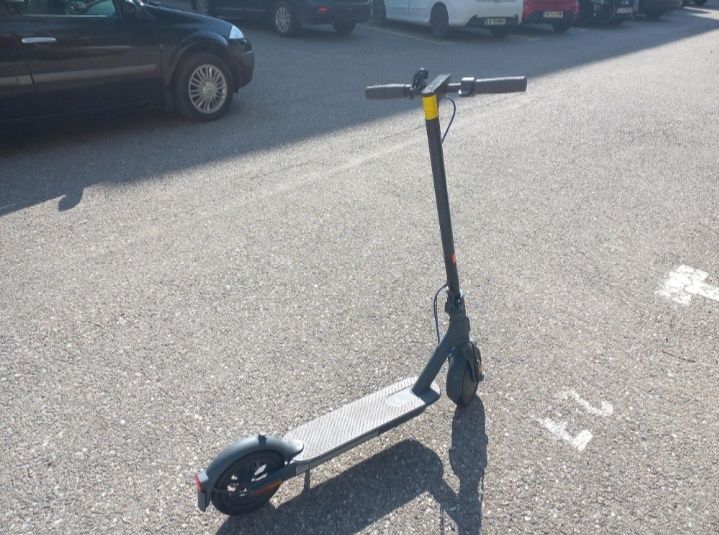 Trotinetă Xiaomi Mi 3