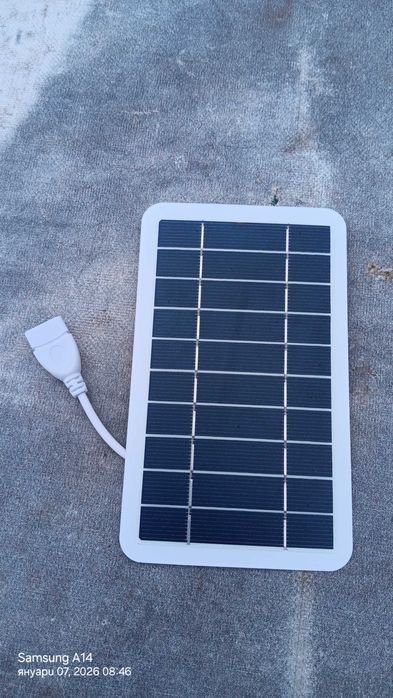 Usb соларен панел за зареждане на телефон