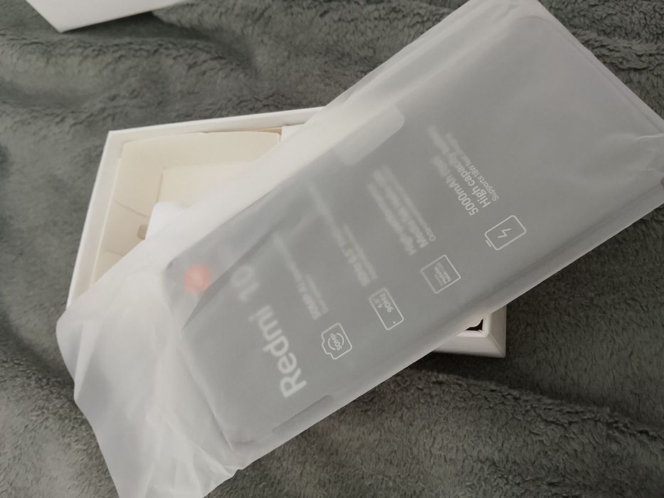 Продам Redmi 10 с коробкой СРОЧНО! Торг