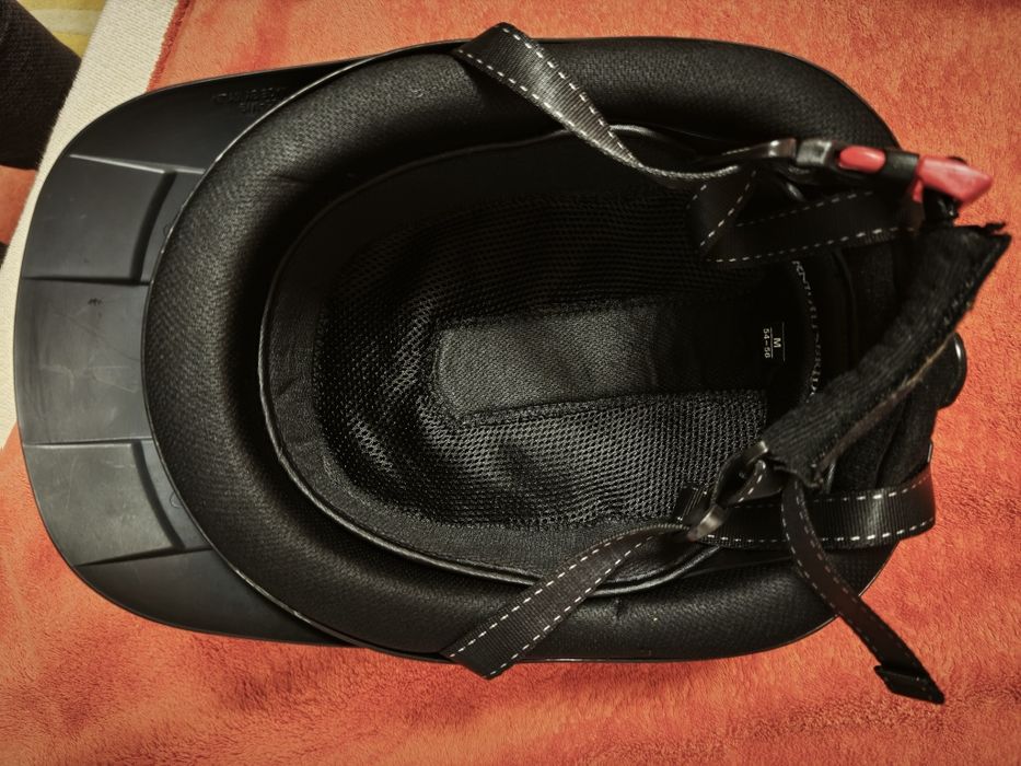 Каска за езда Knightsbridge Accent - размер M 54-56

Продавам