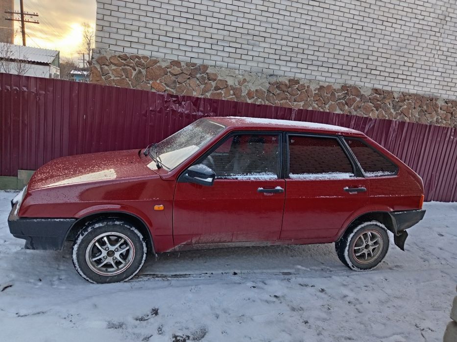 Продам ваз 2109.