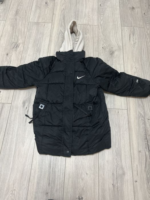 Зимняя куртка найк оригинал