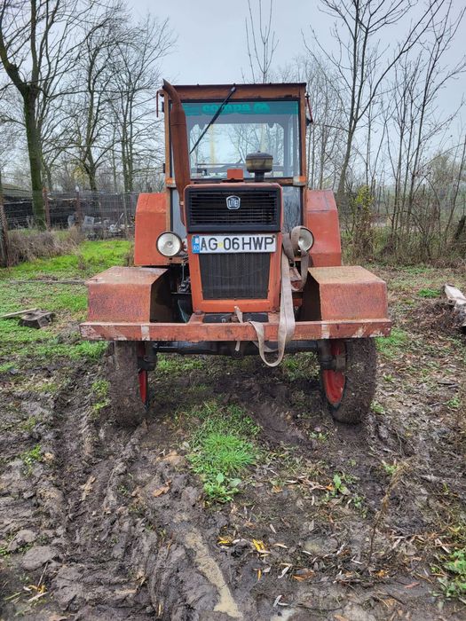 Vând u 650 totul original