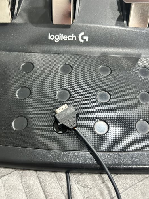 Продам logitech g29