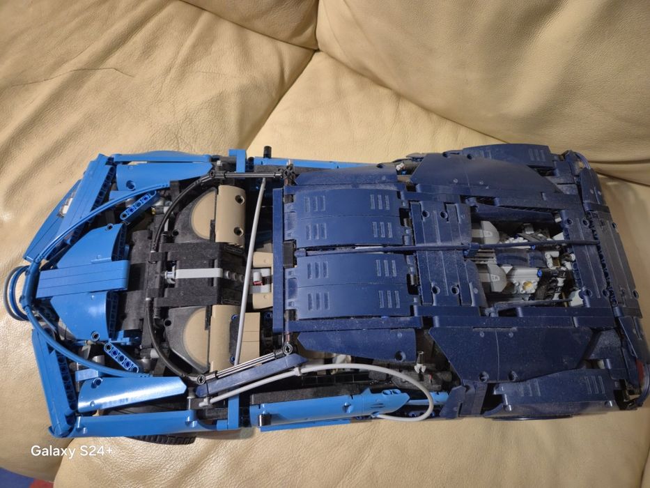 Продам машинку из конструктора Лего