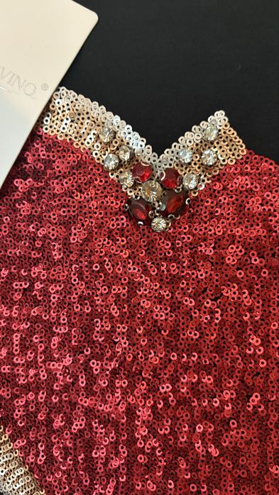 Тениска със сърце р-р С/М нова