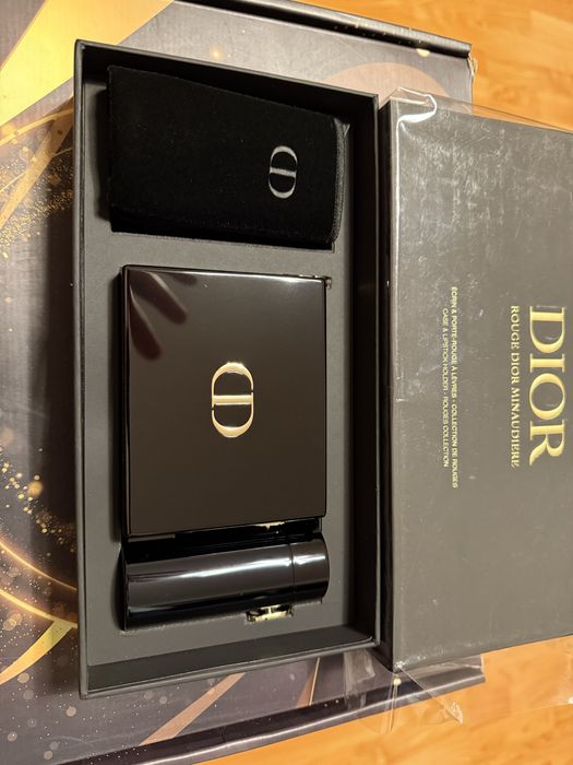 PIESĂ DE COLECȚIE: Set Rujuri & Clutch DIOR Minaudière (Ediție Limitată)