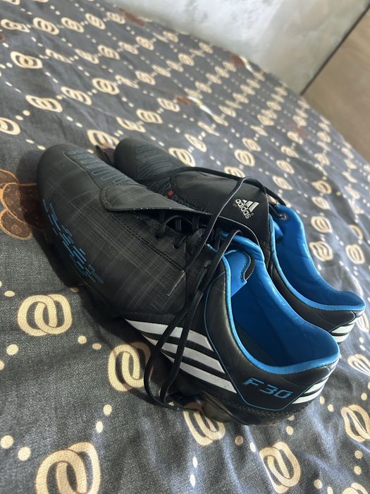 vand pereche ghete f30