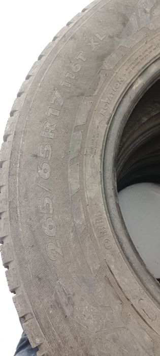 Продам комплект шин R17 265/65