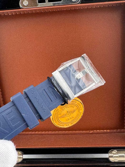 Breitling Avenger Chrono