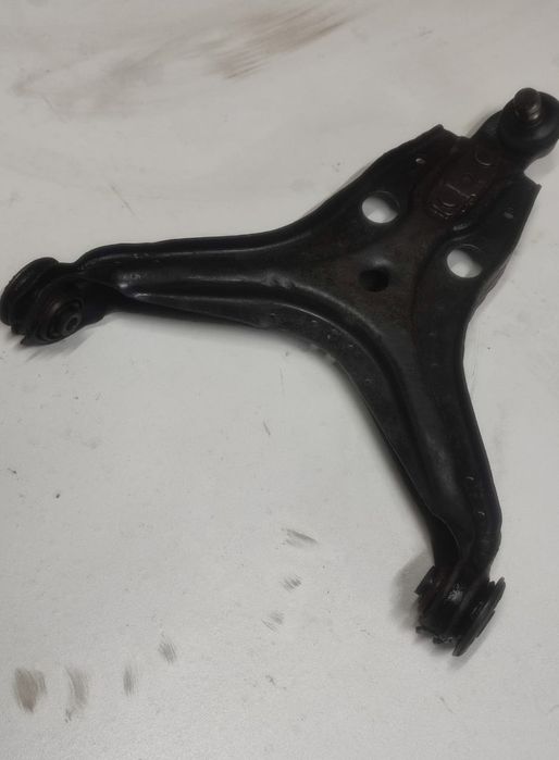 Запчасти на ауди 80 б3