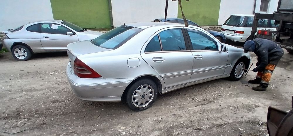 Mercedes c220cdi  2000г