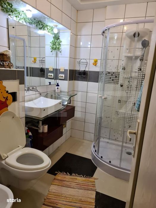 Apartament 3 camere, 64 mp, decomandat, zona Garii