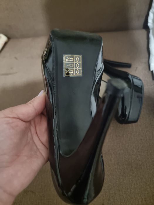 Pantofi cu toc trendy