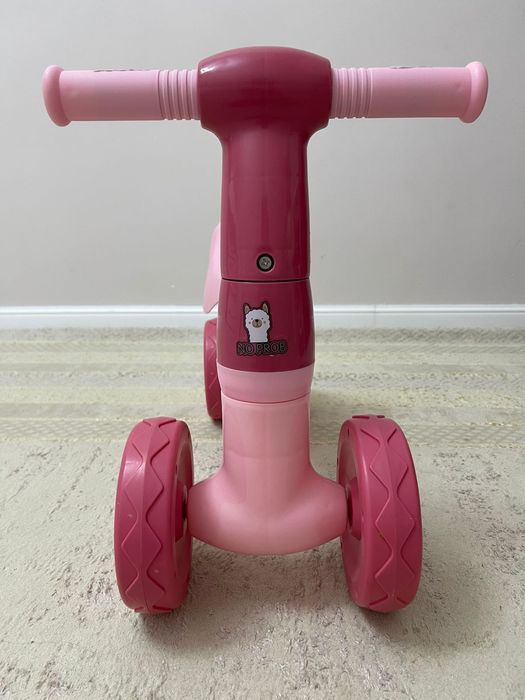 Продам 2 машинки