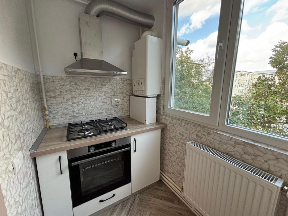 Închiriez apartament 2 camere, complet renovat