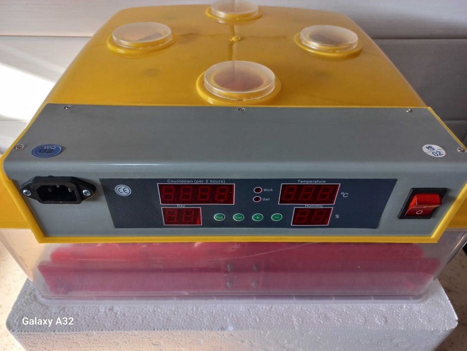 Incubator de Oua