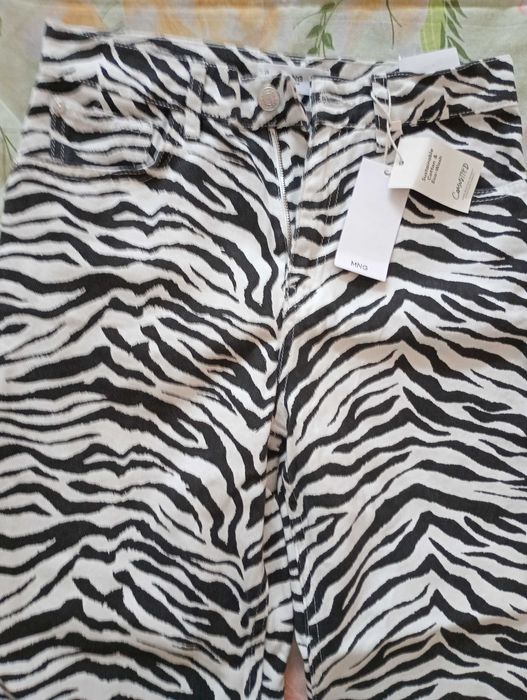 Дънки Mango,нови цвят зебра