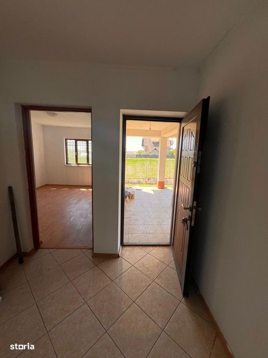 Casă S+P+1 cu terase mari și teren2700 mp – Orlești