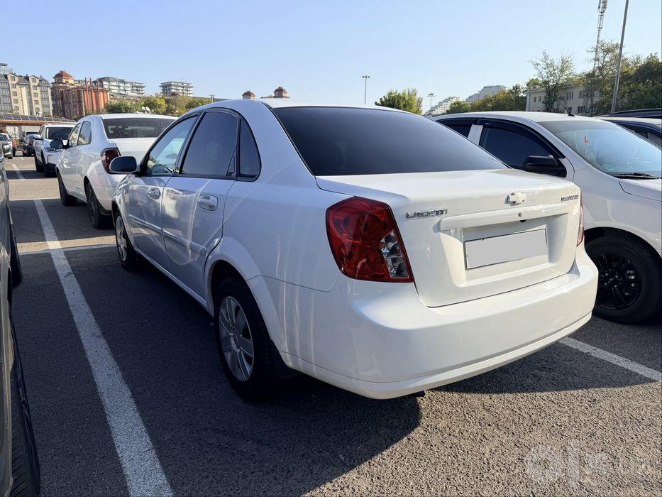 Продам свою Chevrolet Lacetti 2013 года