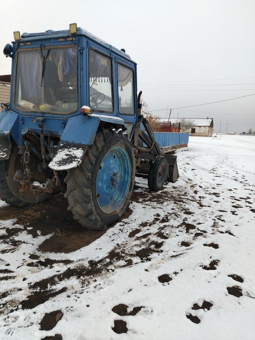 МТЗ 80 трактор..