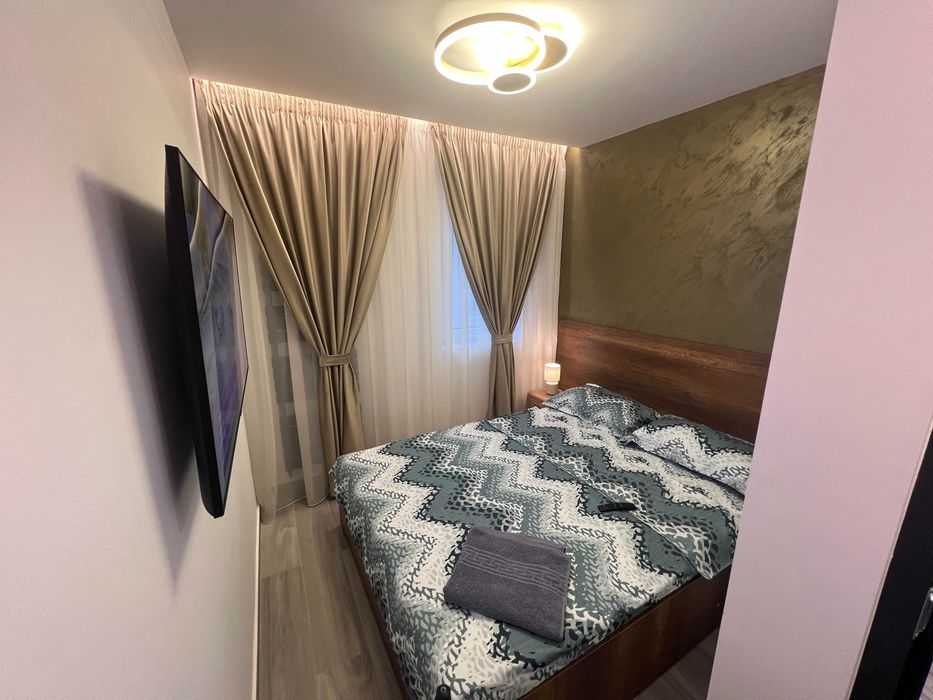 Inchiriez garsoniera in REGIM HOTELIER