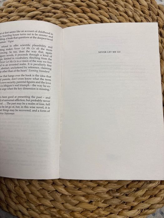 Carte ‘Never let me go’ de la Kazuo Ishiguro