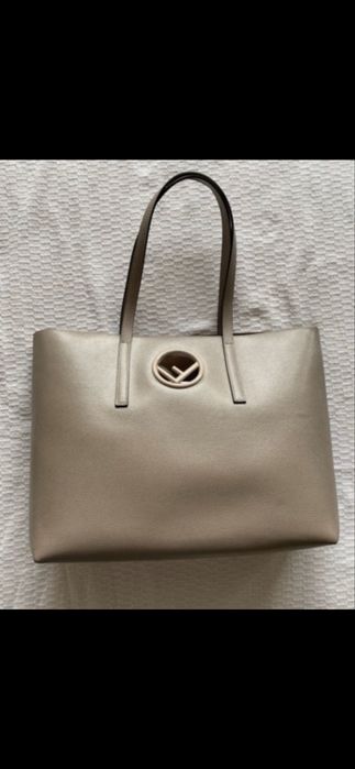 Fendi Дамска чанта в отлично състояние