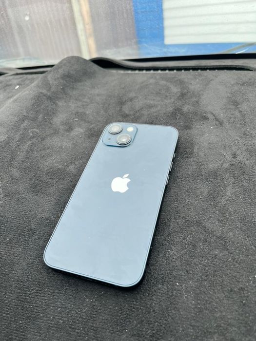 Продам айфон 13  128г