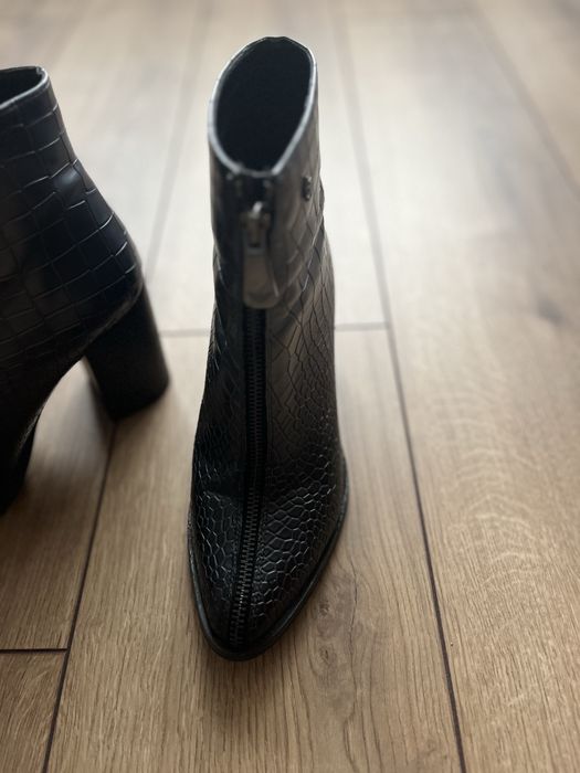 Сиви кожени боти ARMANI