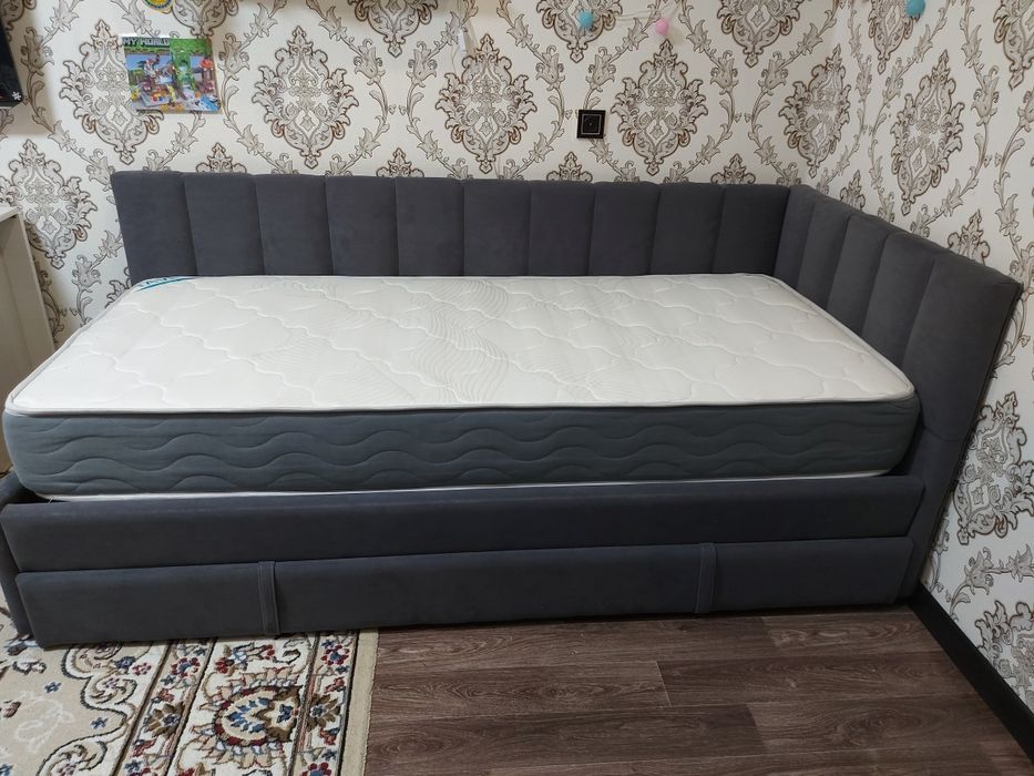 Продам кровать 90×200