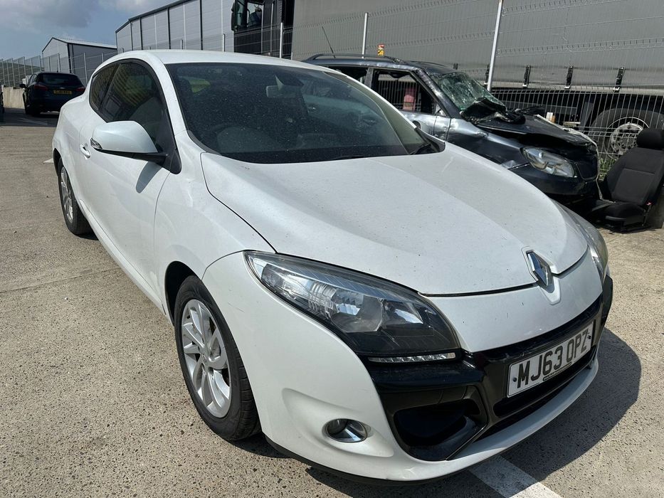 Dezmembrez / Dezmembrari / Piese / Accesorii Renault megane 3 facelift 2014 1.5 dci 110 cp coupe alba