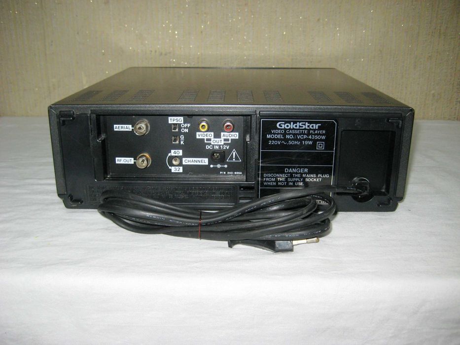 Видеоплеер GoldStar оригинал зур укиди хеч канаканги камчилиги йук!