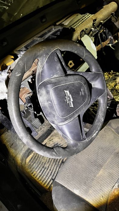 Продам запчасти на круз