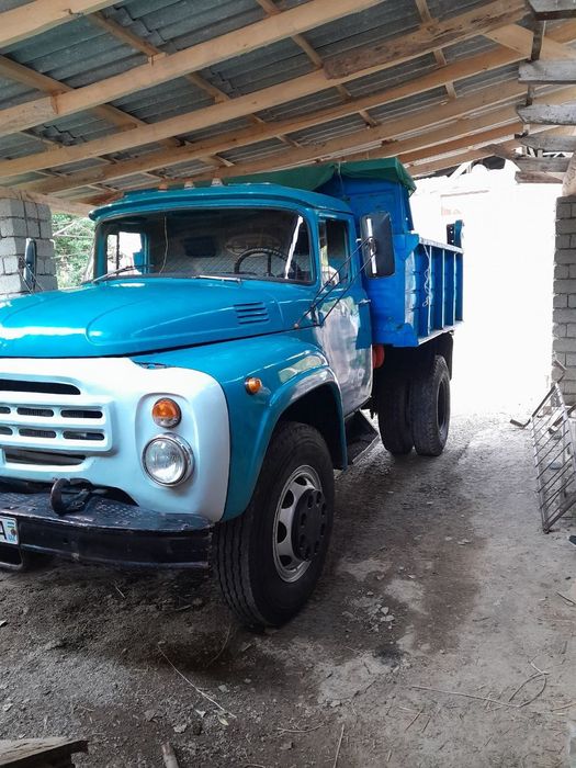 Zil sotiladi samaaval