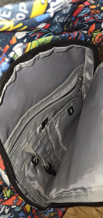 Ghiozdan Strigo, 24 litri, multicolor