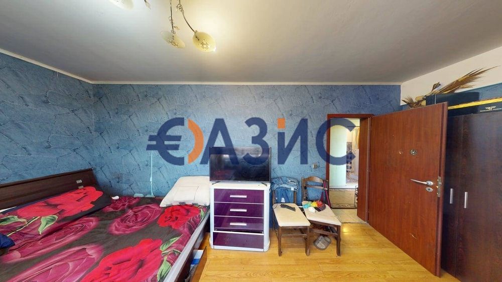 Продава се Тристаен апартамент в с. Кошарица, Област Бургас - 104 кв.м за 515 €/кв.м - Снимка #2