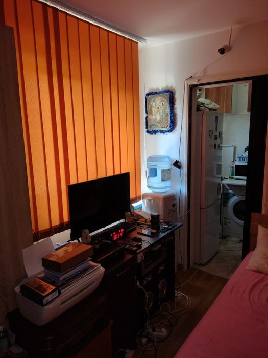 Vand garsonieră zona Titan