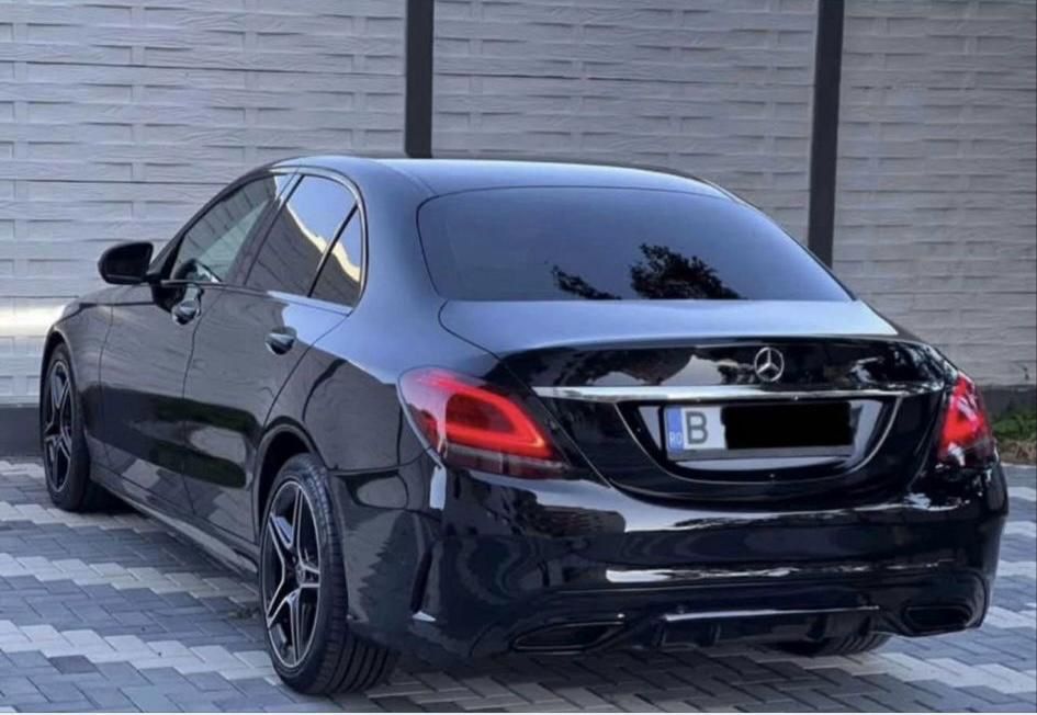 Mercedes C Pachet AMG