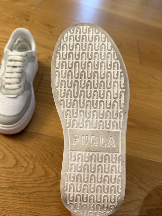 Sneakers Furla alb
