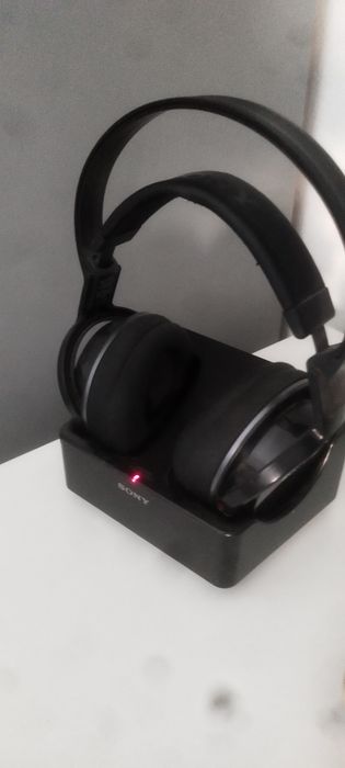 Căști wireless Sony