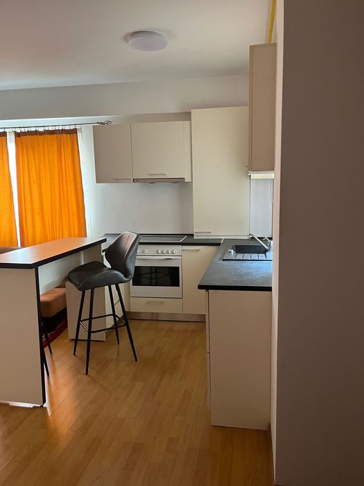 Închiriez apartament în Class Park